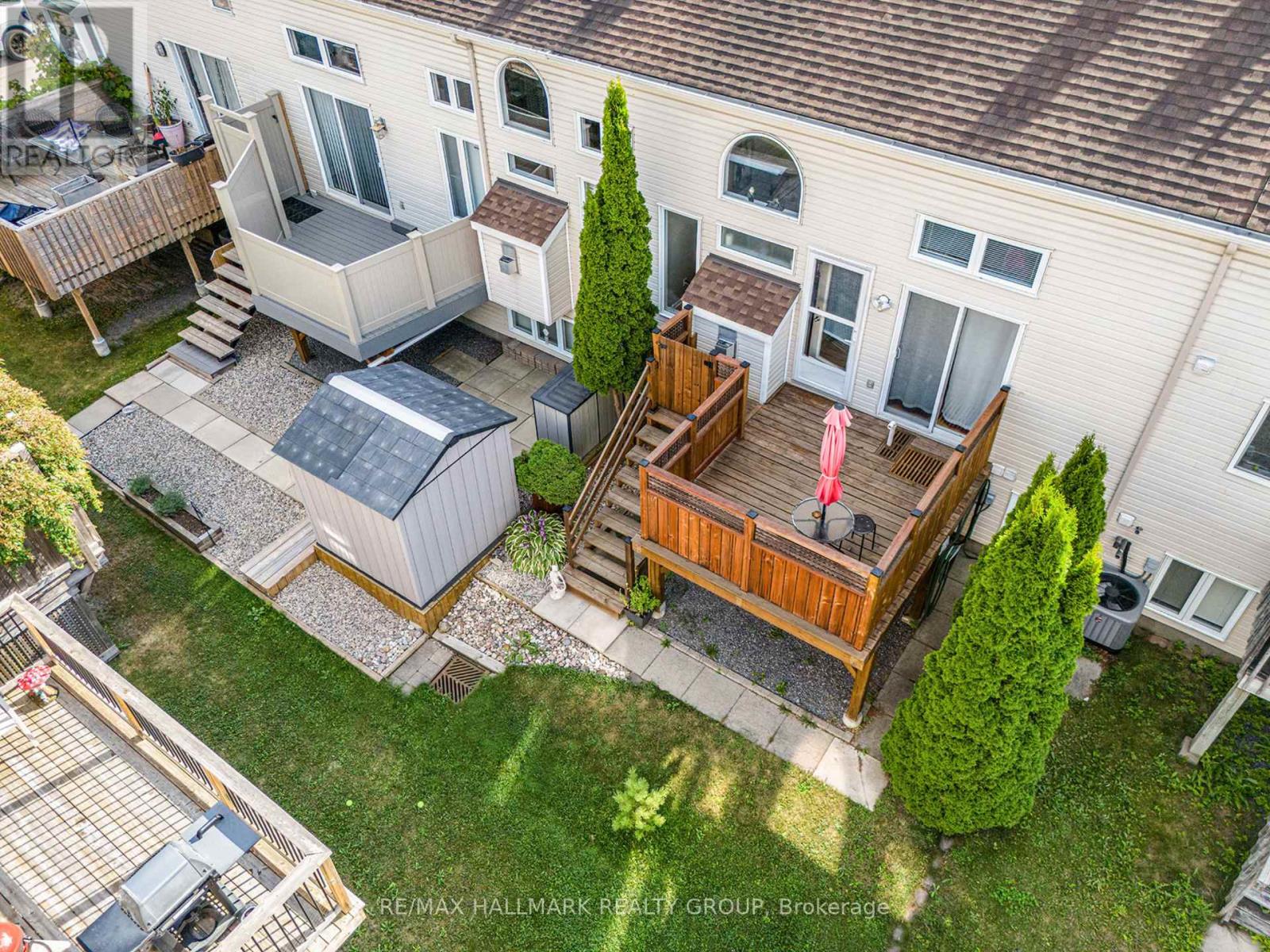 7 Maple Park Private, Ottawa, Ontario  K1T 4A6 - Photo 32 - X12372751