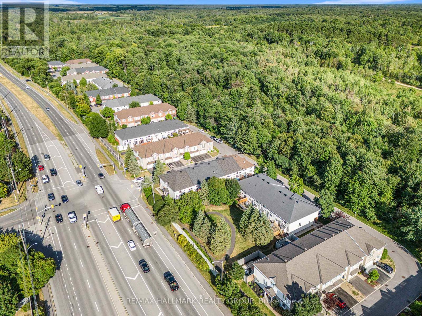 7 Maple Park Private, Ottawa, Ontario  K1T 4A6 - Photo 33 - X12372751