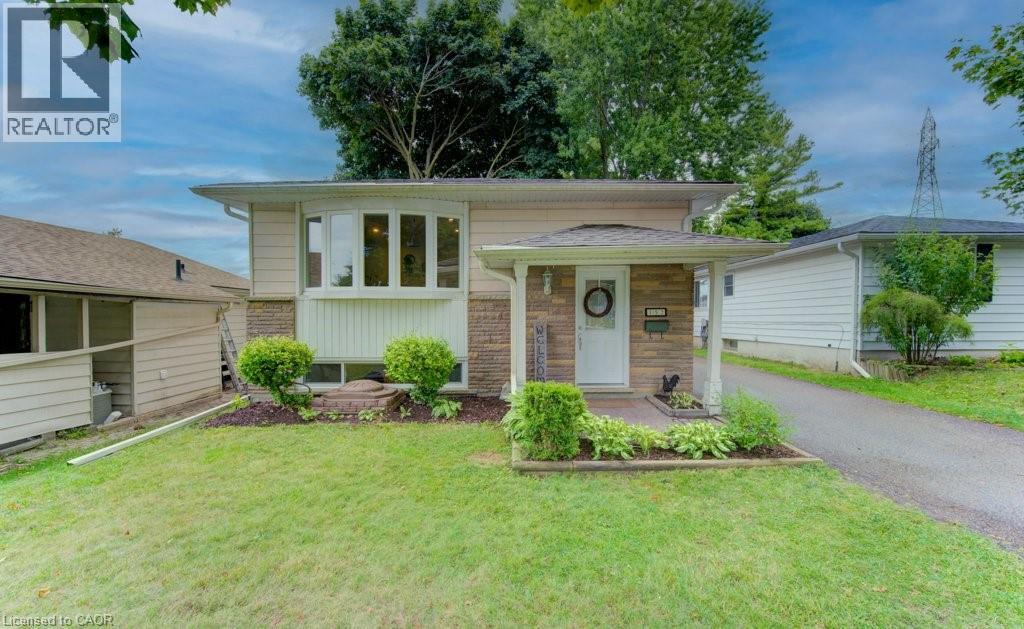 Property at 152 PINEDALE Drive image 1