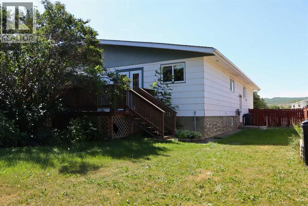 7913 99 Street, Peace River, Alberta  T8S 1A9 - Photo 3 - A2246070
