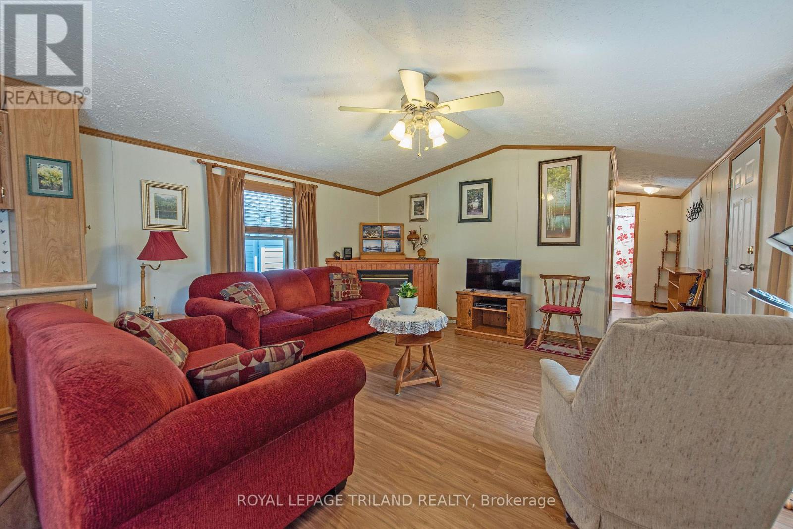 A - 5 Stewart Street, Strathroy-Caradoc, Ontario  N7G 1A1 - Photo 14 - X12372761