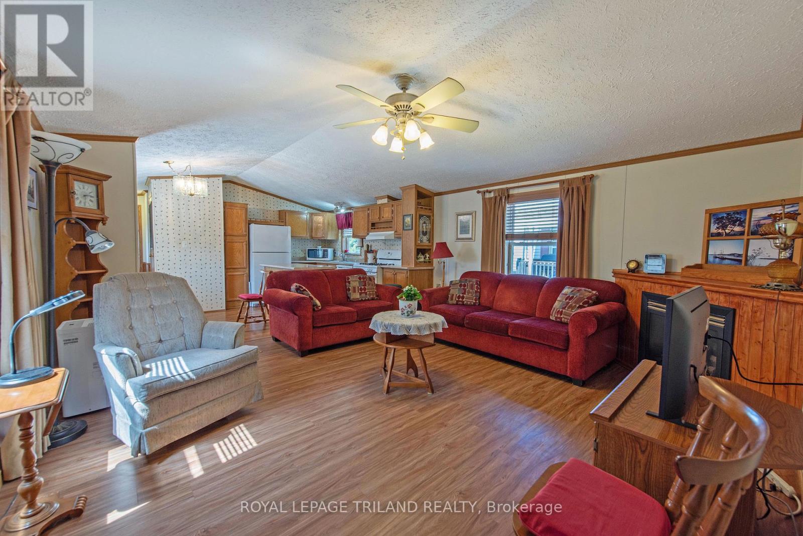 A - 5 Stewart Street, Strathroy-Caradoc, Ontario  N7G 1A1 - Photo 16 - X12372761