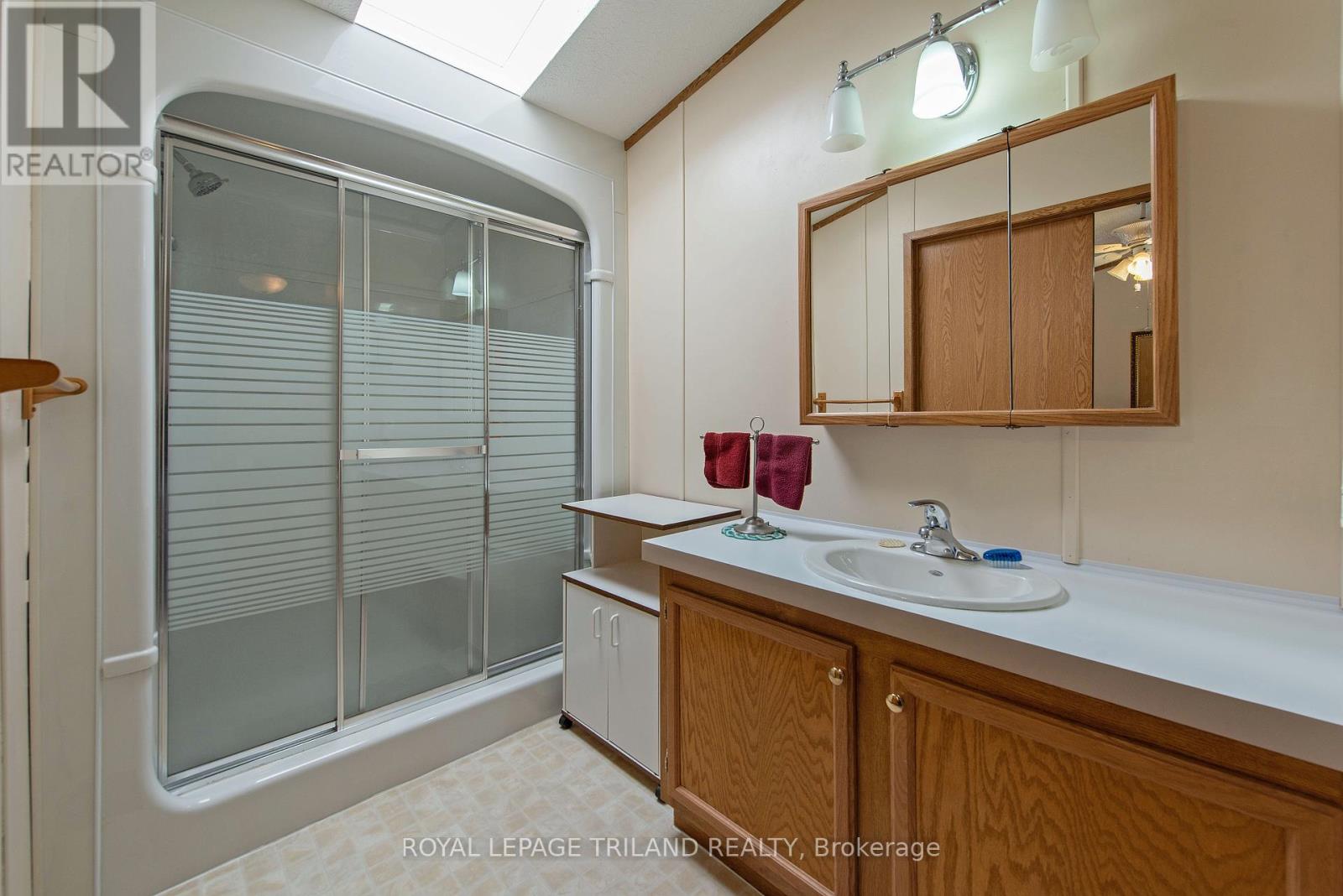 A - 5 Stewart Street, Strathroy-Caradoc, Ontario  N7G 1A1 - Photo 23 - X12372761
