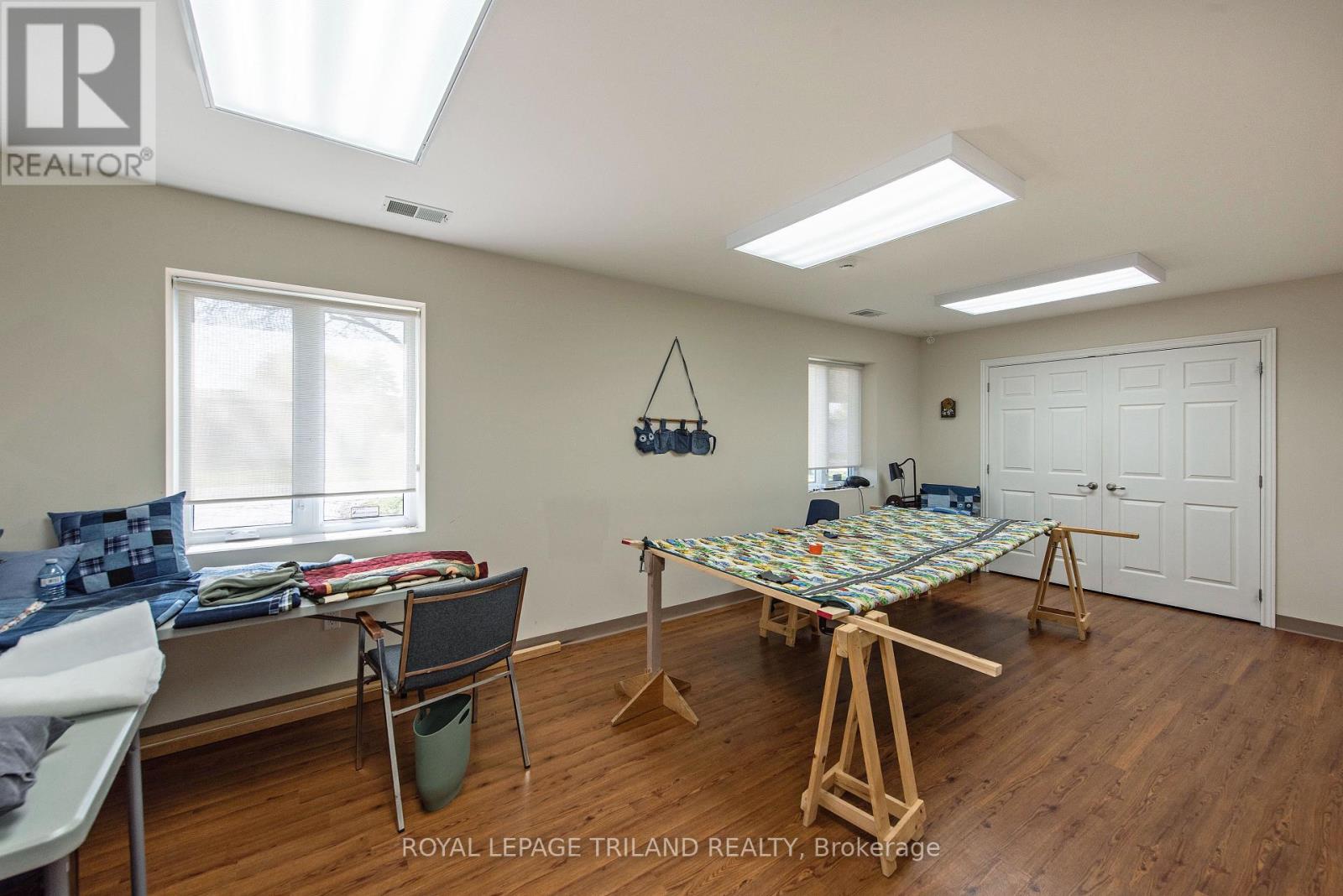 A - 5 Stewart Street, Strathroy-Caradoc, Ontario  N7G 1A1 - Photo 47 - X12372761