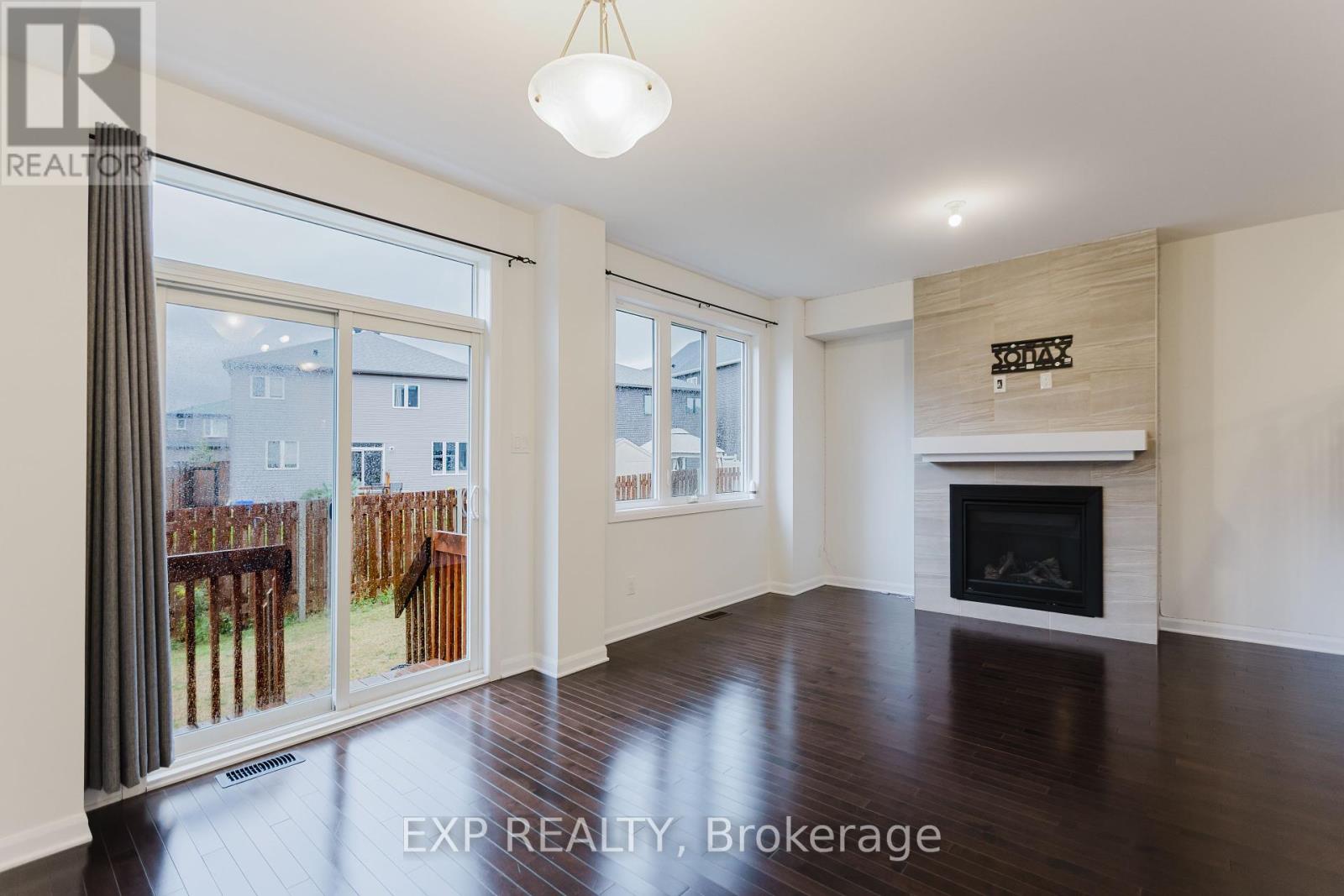 92 Natare Place, Ottawa, Ontario  K2T 0P2 - Photo 16 - X12372758