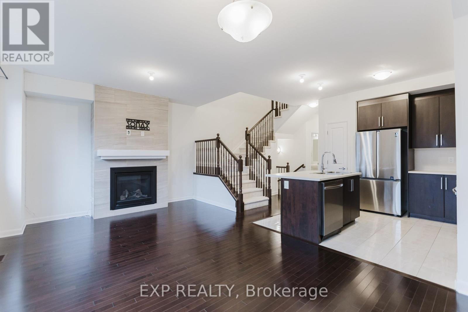 92 Natare Place, Ottawa, Ontario  K2T 0P2 - Photo 17 - X12372758