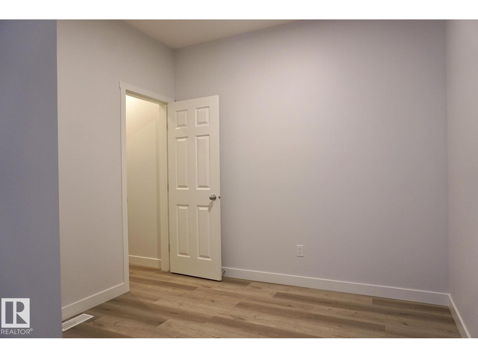 2013 209a St Nw, Edmonton, Alberta  T6M 3C8 - Photo 7 - E4450134