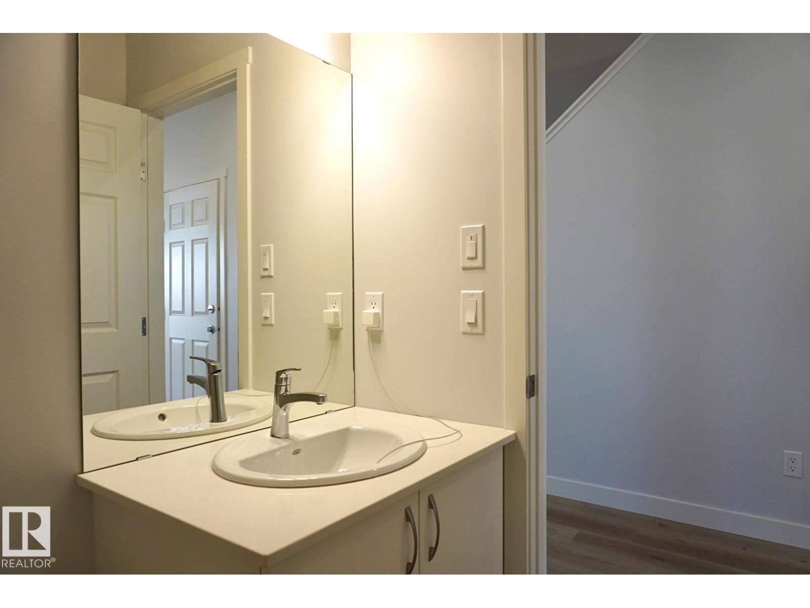 2013 209a St Nw, Edmonton, Alberta  T6M 3C8 - Photo 10 - E4450134