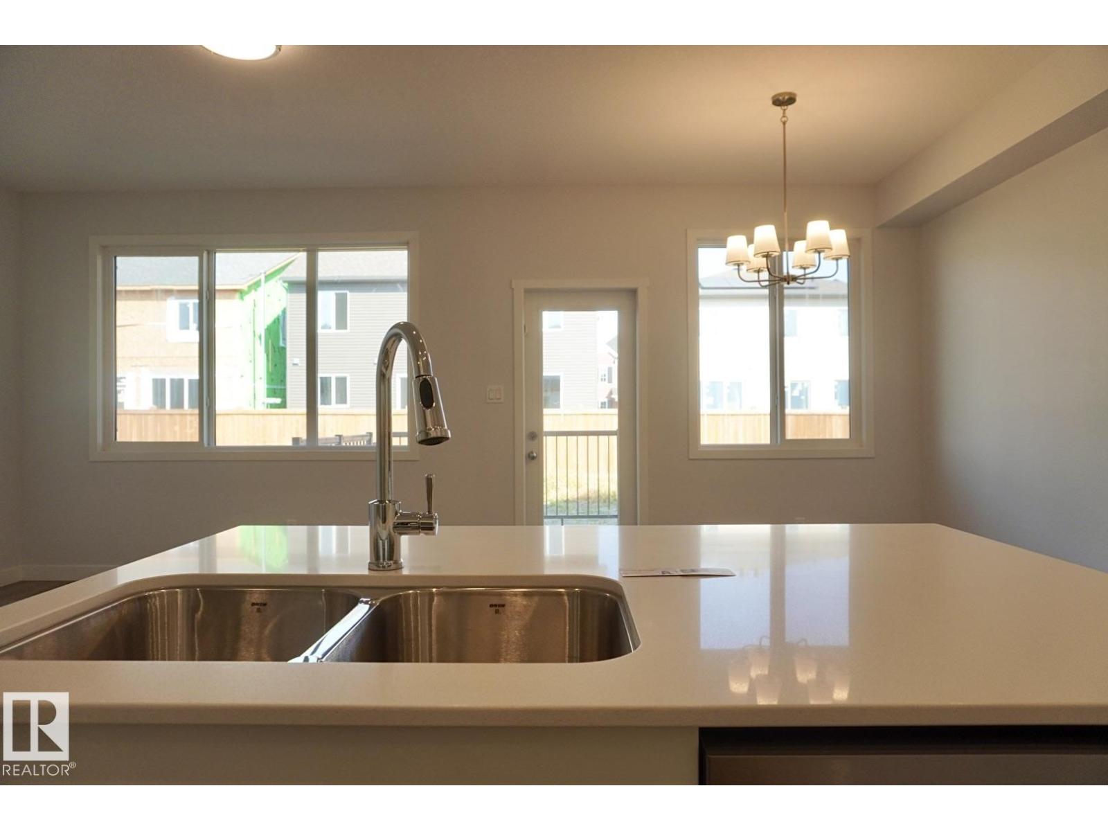 2013 209a St Nw, Edmonton, Alberta  T6M 3C8 - Photo 16 - E4450134