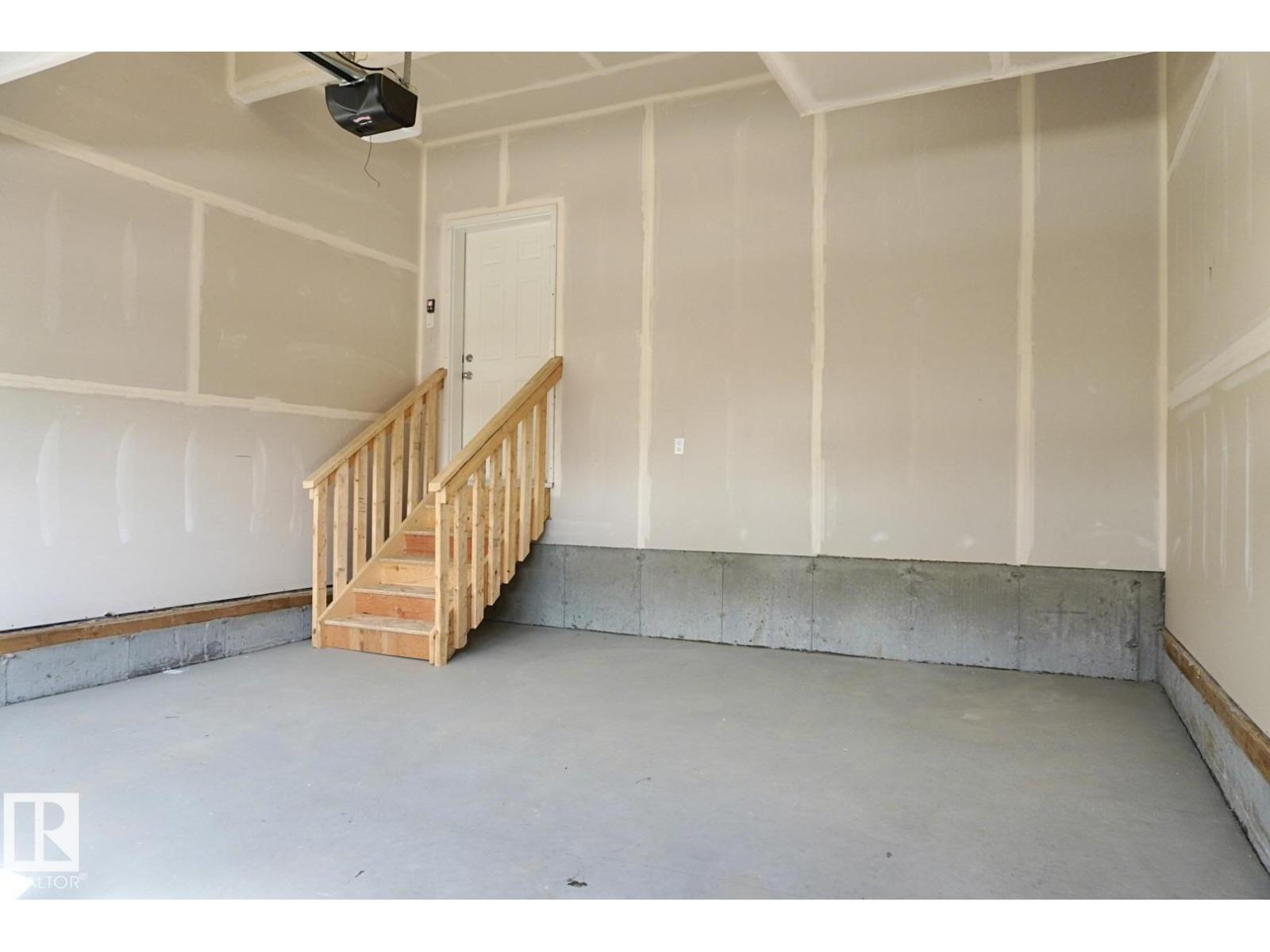2013 209a St Nw, Edmonton, Alberta  T6M 3C8 - Photo 6 - E4450134