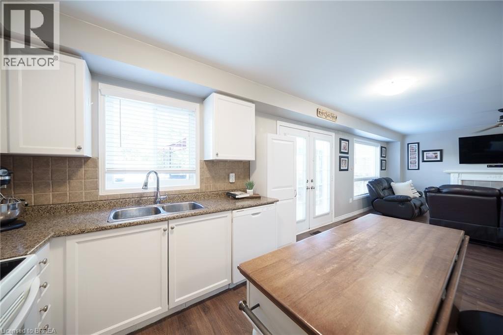 22 Hollinrake Avenue, Brantford, Ontario  N3T 0A6 - Photo 14 - 40763831