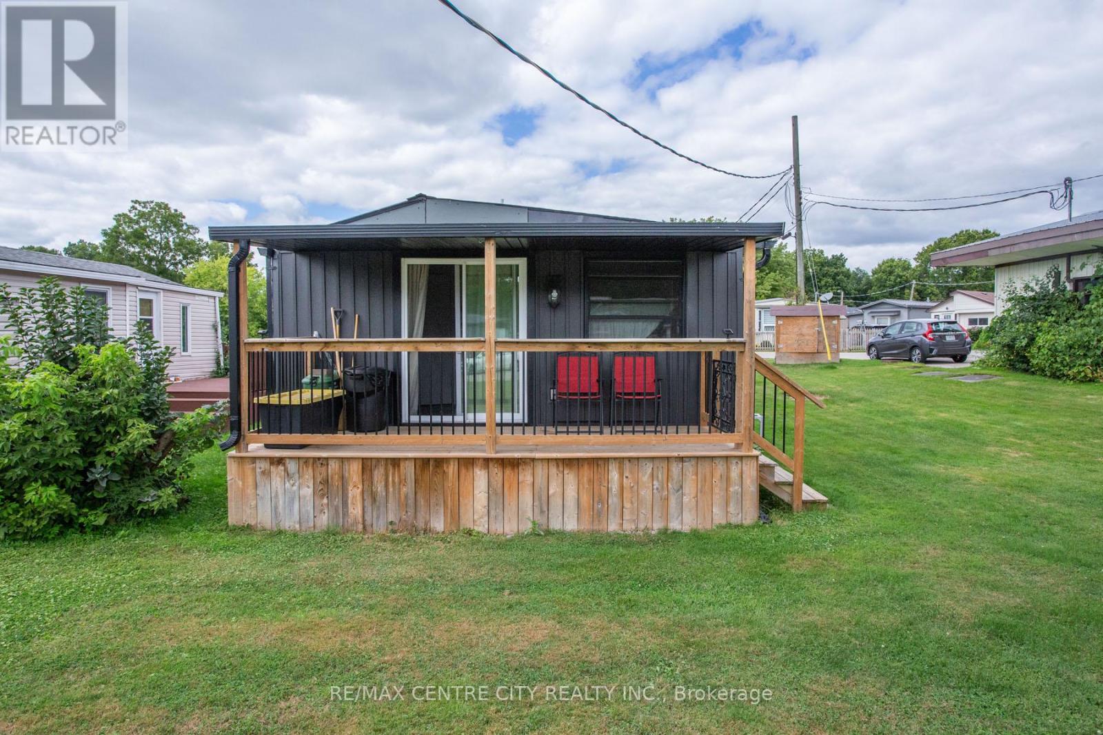 203 - 198 Springbank Drive, London South, Ontario  N6J 1G1 - Photo 30 - X12372773
