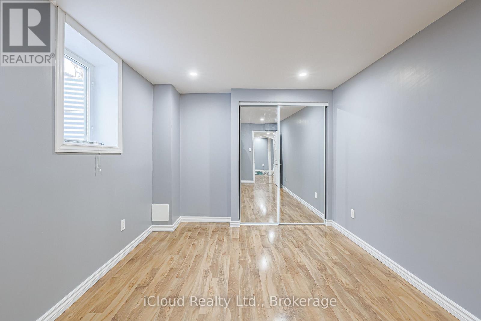 210 Miller Drive, Halton Hills, Ontario  L7G 6N3 - Photo 16 - W12358339