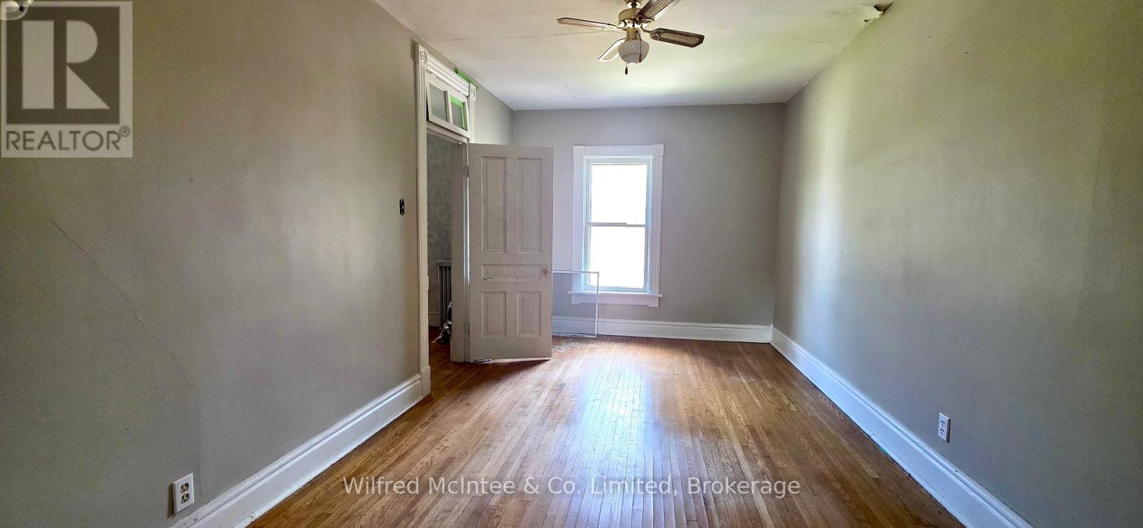 195 Minnie Street, North Huron, Ontario  N0G 2W0 - Photo 10 - X12372791