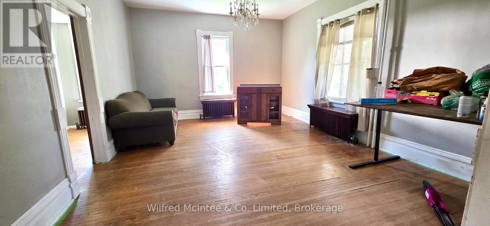 195 Minnie Street, North Huron, Ontario  N0G 2W0 - Photo 5 - X12372791