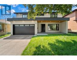 593 CUMMER AVENUE, Toronto, Ontario