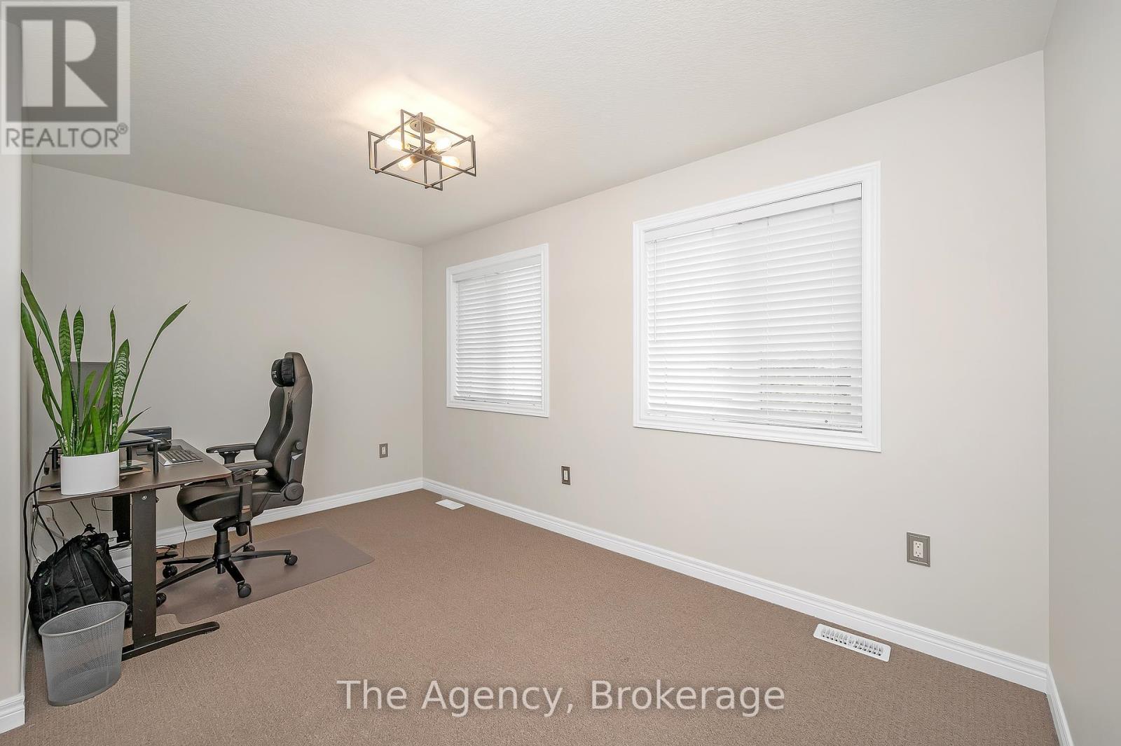 13 - 201 Westbank Trail, Hamilton, Ontario  L6J 1H6 - Photo 13 - X12372801