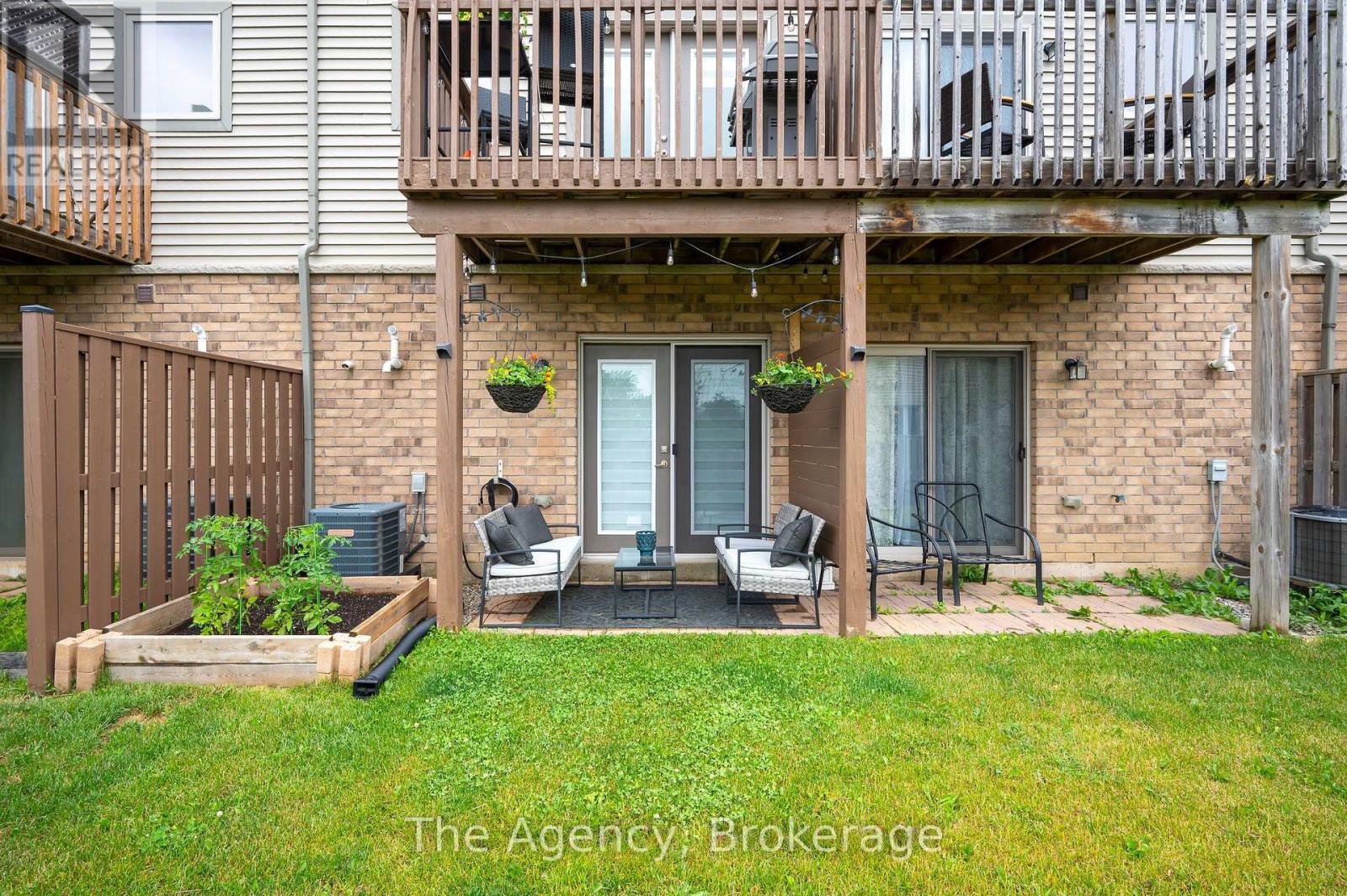 13 - 201 Westbank Trail, Hamilton, Ontario  L6J 1H6 - Photo 16 - X12372801