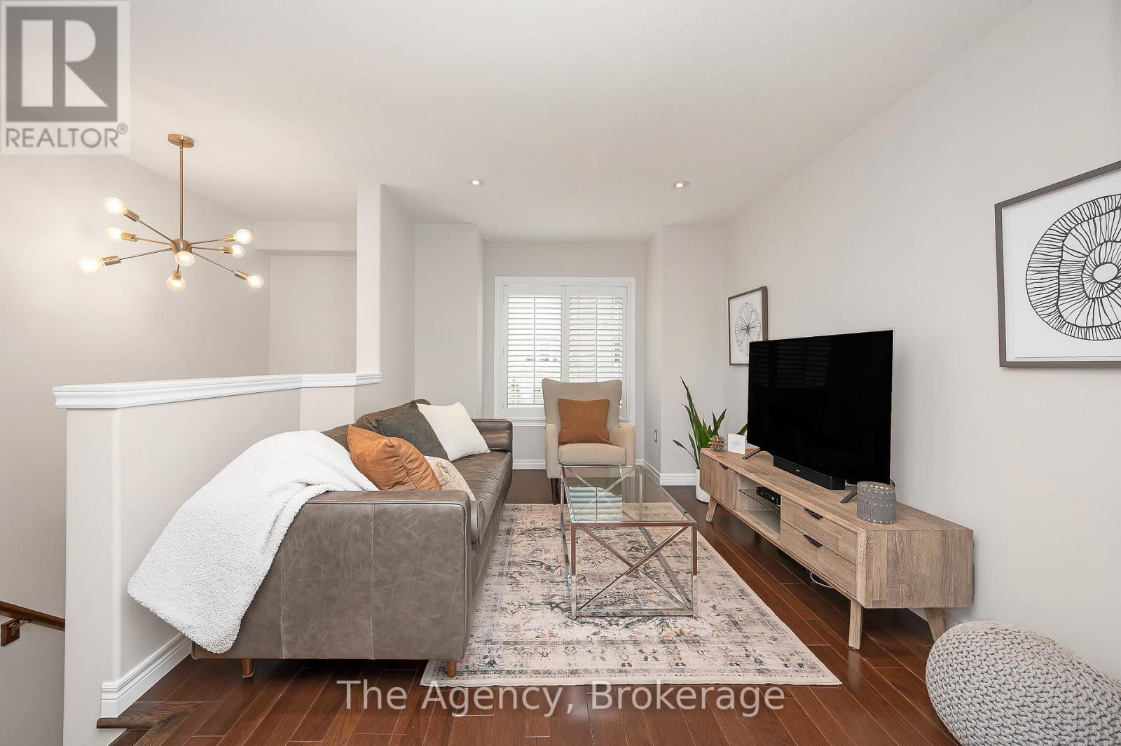 13 - 201 Westbank Trail, Hamilton, Ontario  L6J 1H6 - Photo 4 - X12372801