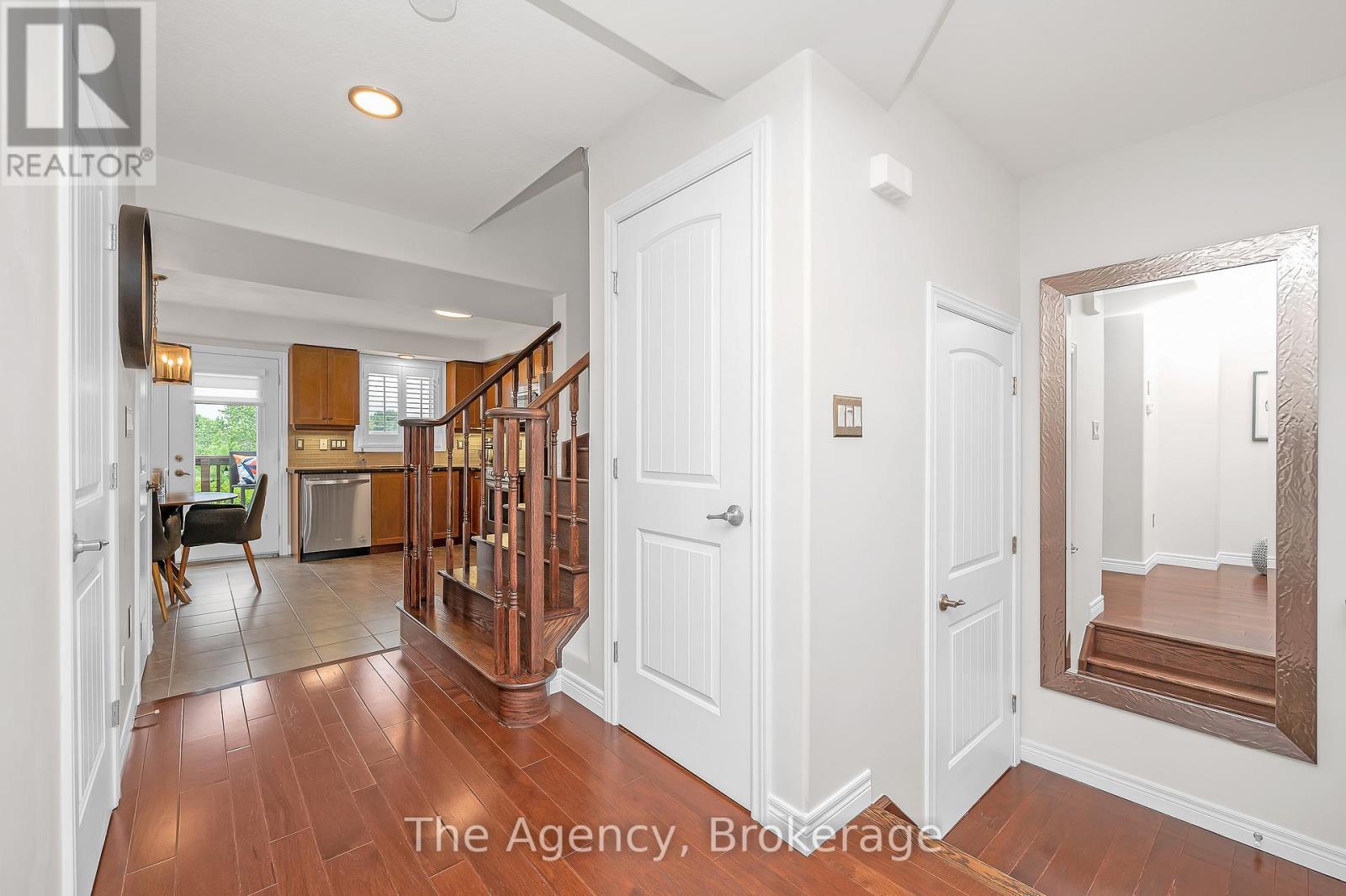 13 - 201 Westbank Trail, Hamilton, Ontario  L6J 1H6 - Photo 6 - X12372801