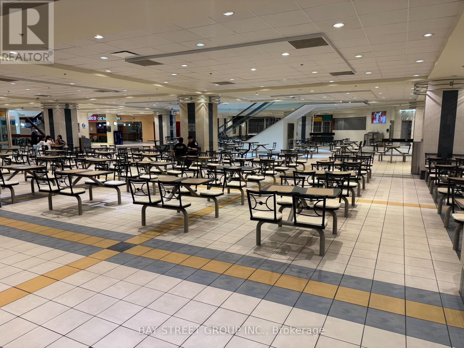 Fc-3 - 595 Bay Street, Toronto, Ontario  M5G 2C2 - Photo 2 - C12372798