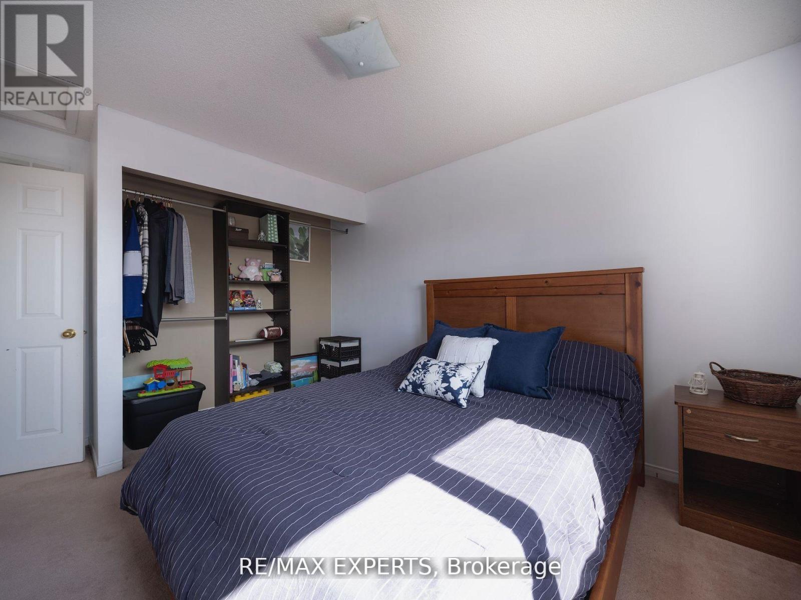 272 Hoover Park Drive, Whitchurch-Stouffville, Ontario  L4A 1K9 - Photo 22 - N12372806