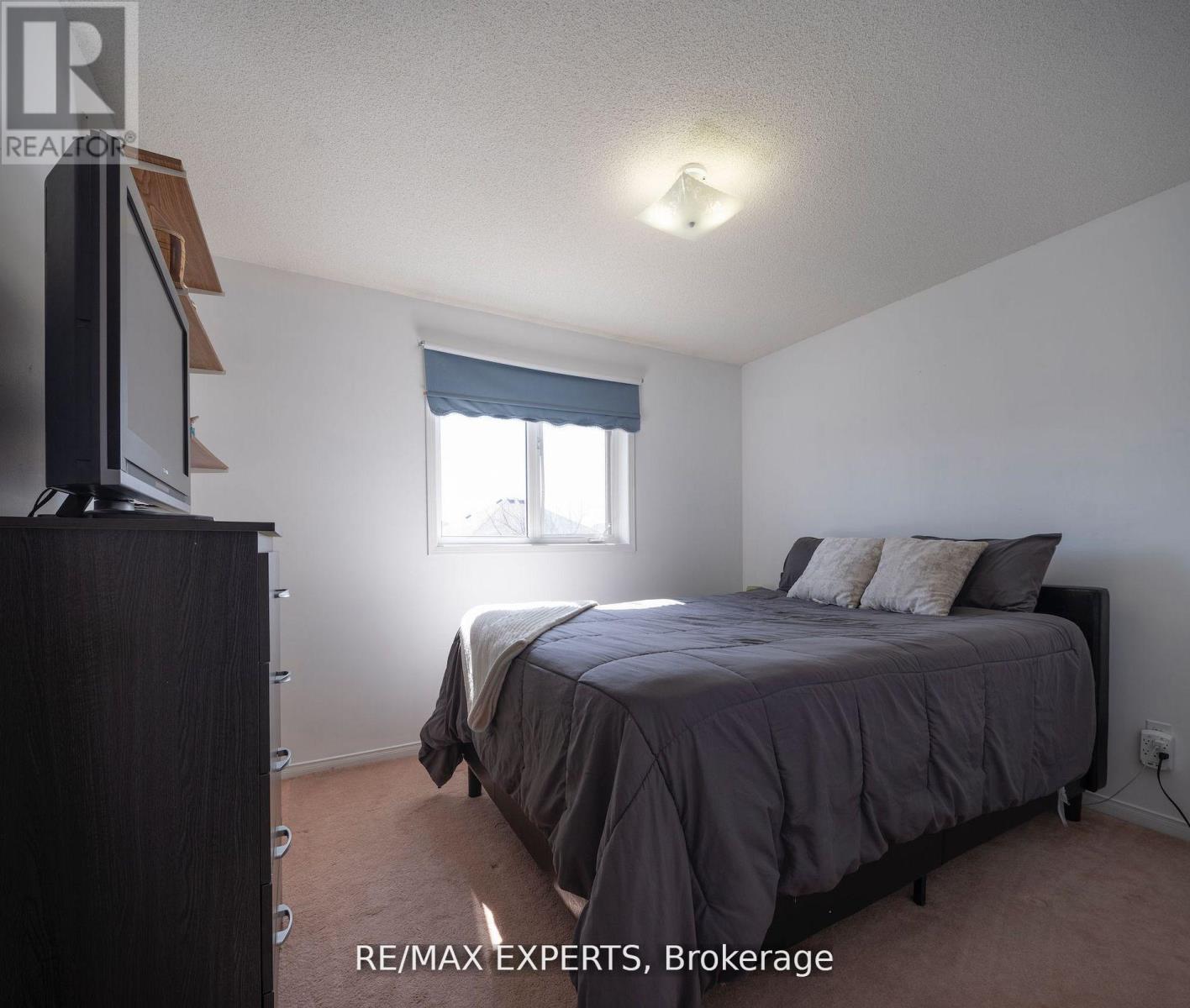 272 Hoover Park Drive, Whitchurch-Stouffville, Ontario  L4A 1K9 - Photo 24 - N12372806