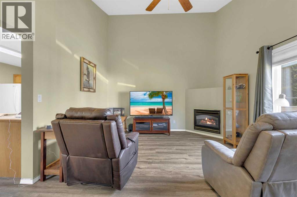 Property at B, 3621 51 Avenue image 5