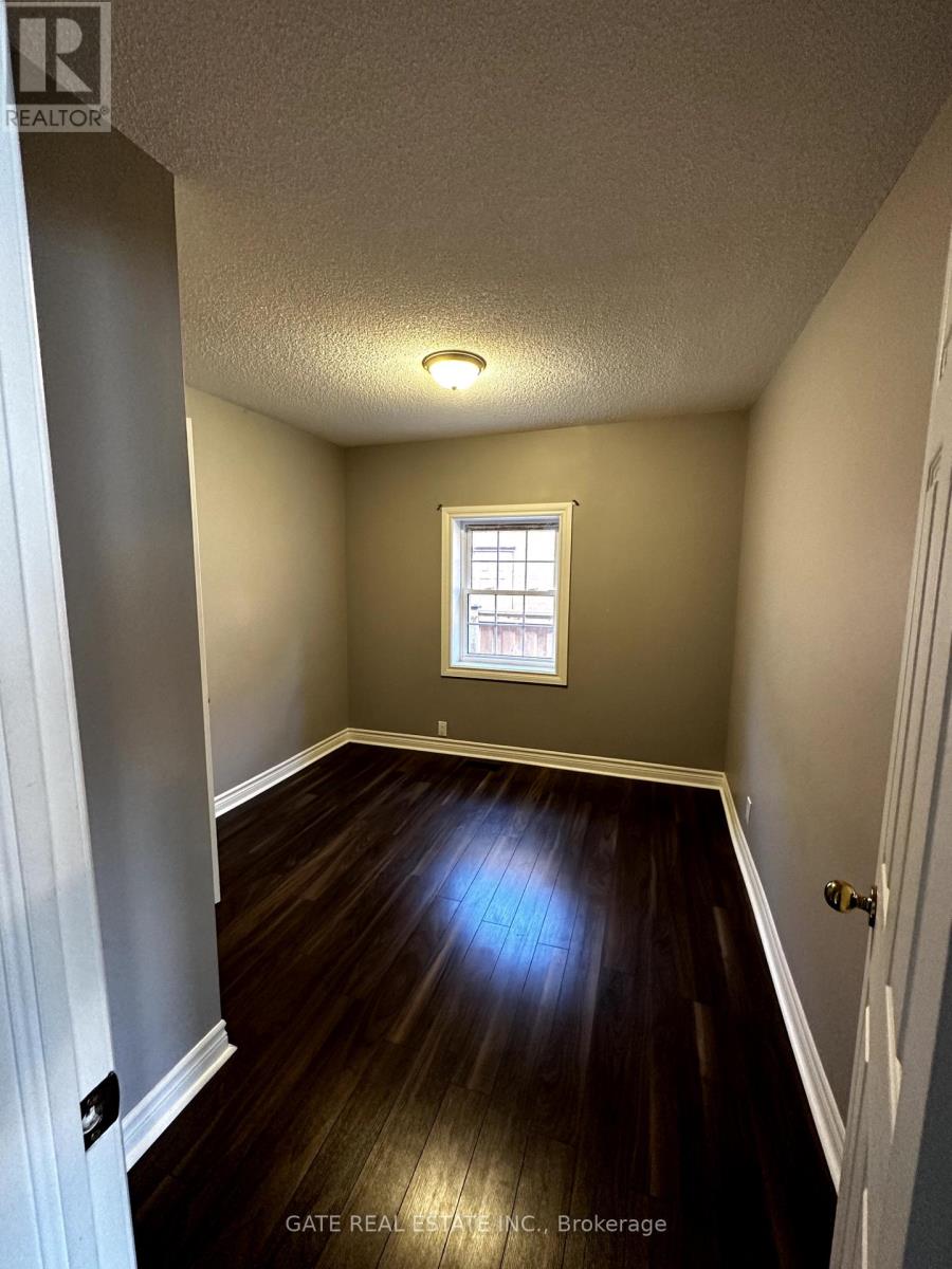 86 Bond Crescent, Richmond Hill, Ontario  L4E 3K7 - Photo 10 - N12372828