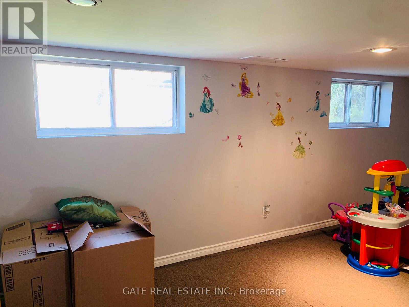 86 Bond Crescent, Richmond Hill, Ontario  L4E 3K7 - Photo 13 - N12372828