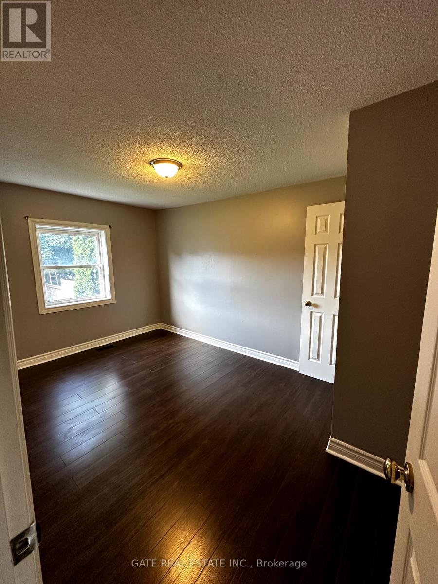 86 Bond Crescent, Richmond Hill, Ontario  L4E 3K7 - Photo 8 - N12372828