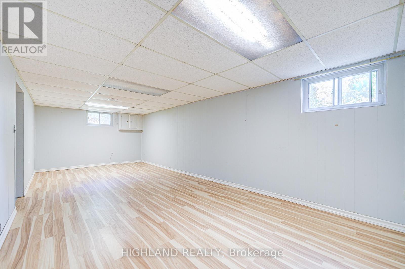 38 Esmond Crescent, Toronto, Ontario  M9W 3P8 - Photo 23 - W12372830