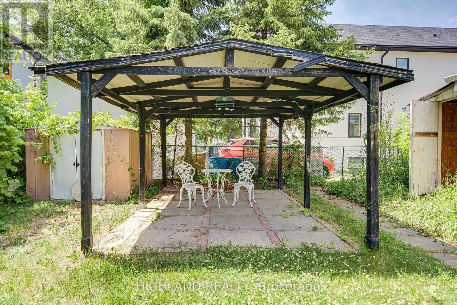 38 Esmond Crescent, Toronto, Ontario  M9W 3P8 - Photo 24 - W12372830