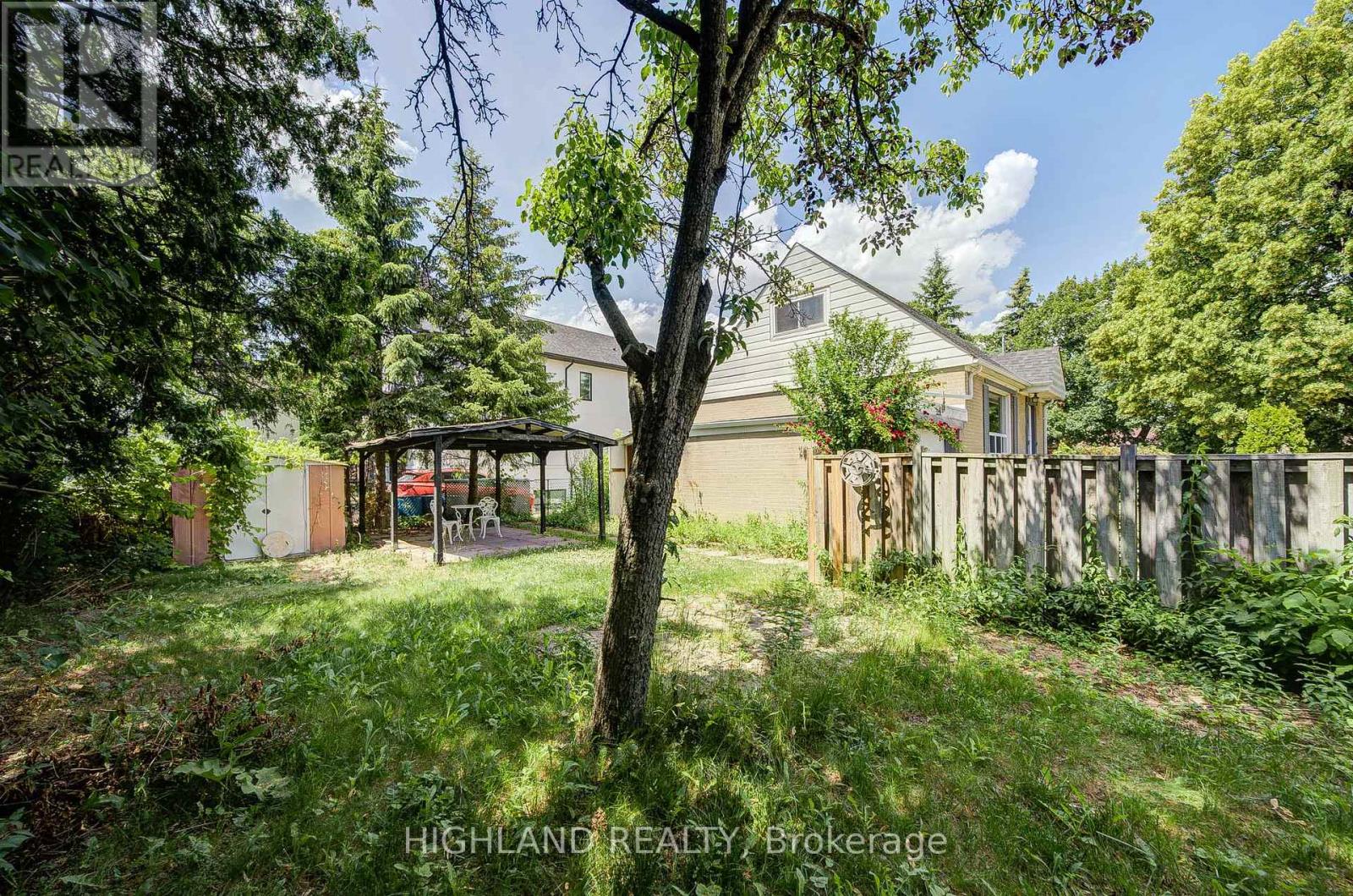 38 Esmond Crescent, Toronto, Ontario  M9W 3P8 - Photo 25 - W12372830