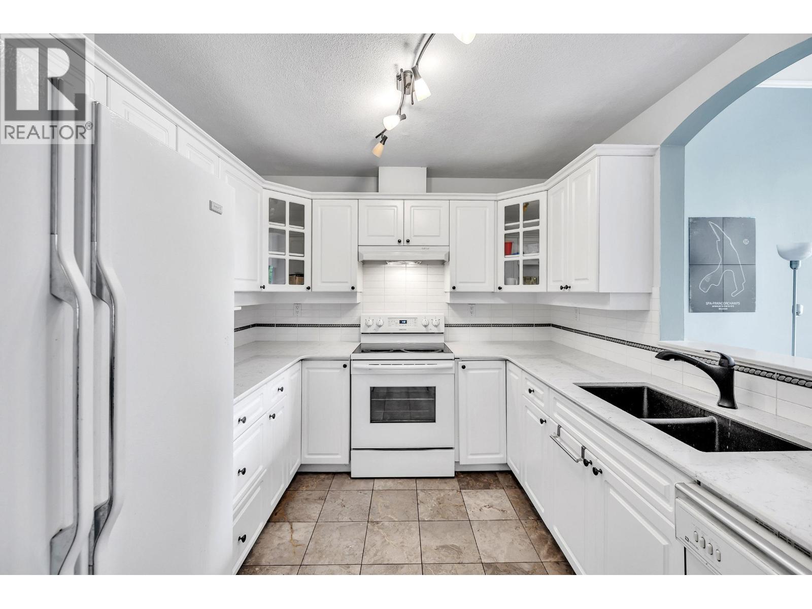 422 5835 Hampton Place, Vancouver, British Columbia  V6T 2G2 - Photo 7 - R3041766