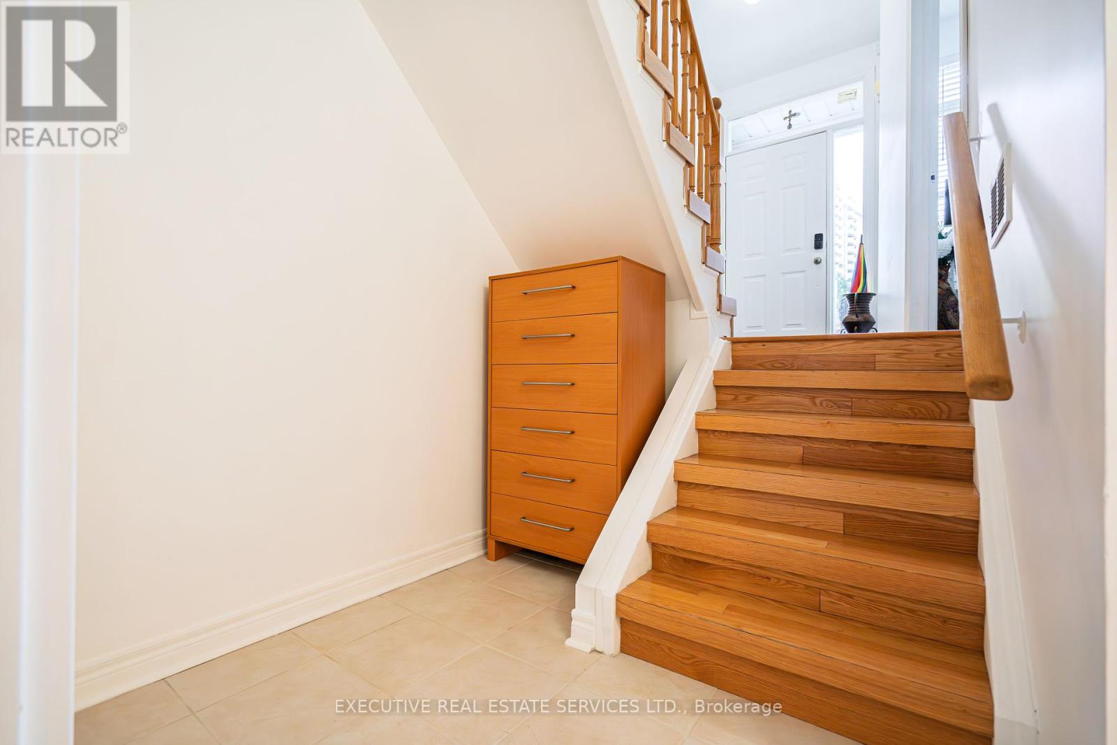 24 Michael Power Place, Toronto (Islington-City Centre West), Ontario  M9A 5G9 - Photo 14 - W12372837