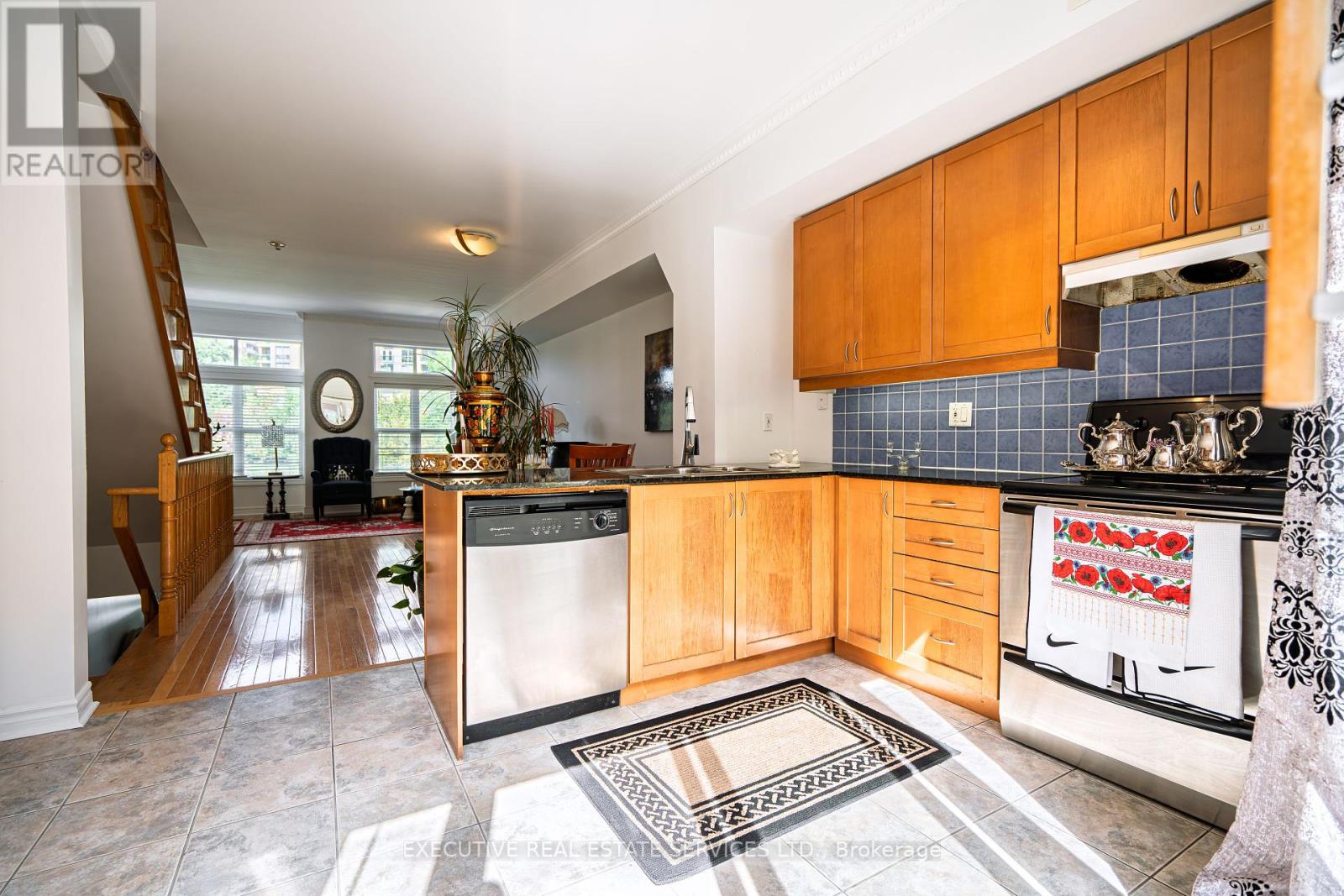 24 Michael Power Place, Toronto, Ontario  M9A 5G9 - Photo 24 - W12372837