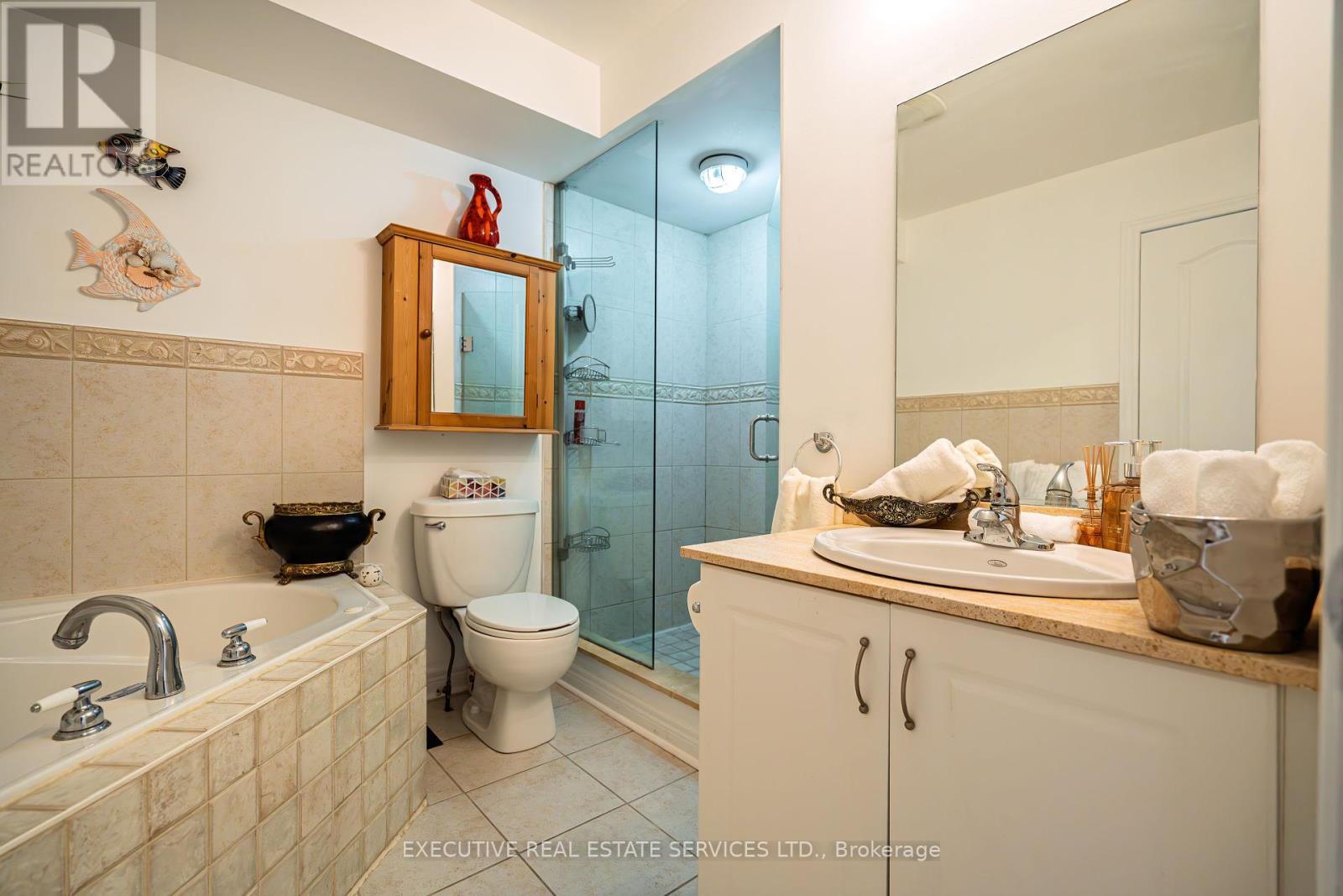 24 Michael Power Place, Toronto, Ontario  M9A 5G9 - Photo 35 - W12372837