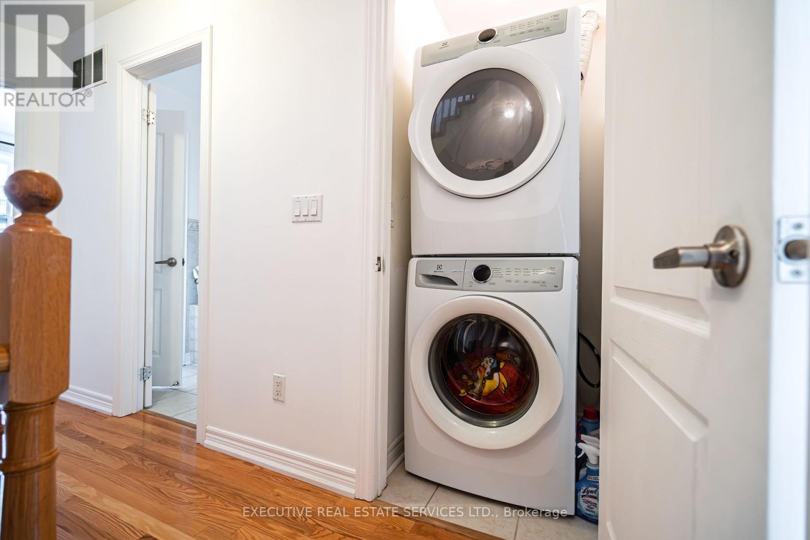 24 Michael Power Place, Toronto, Ontario  M9A 5G9 - Photo 47 - W12372837