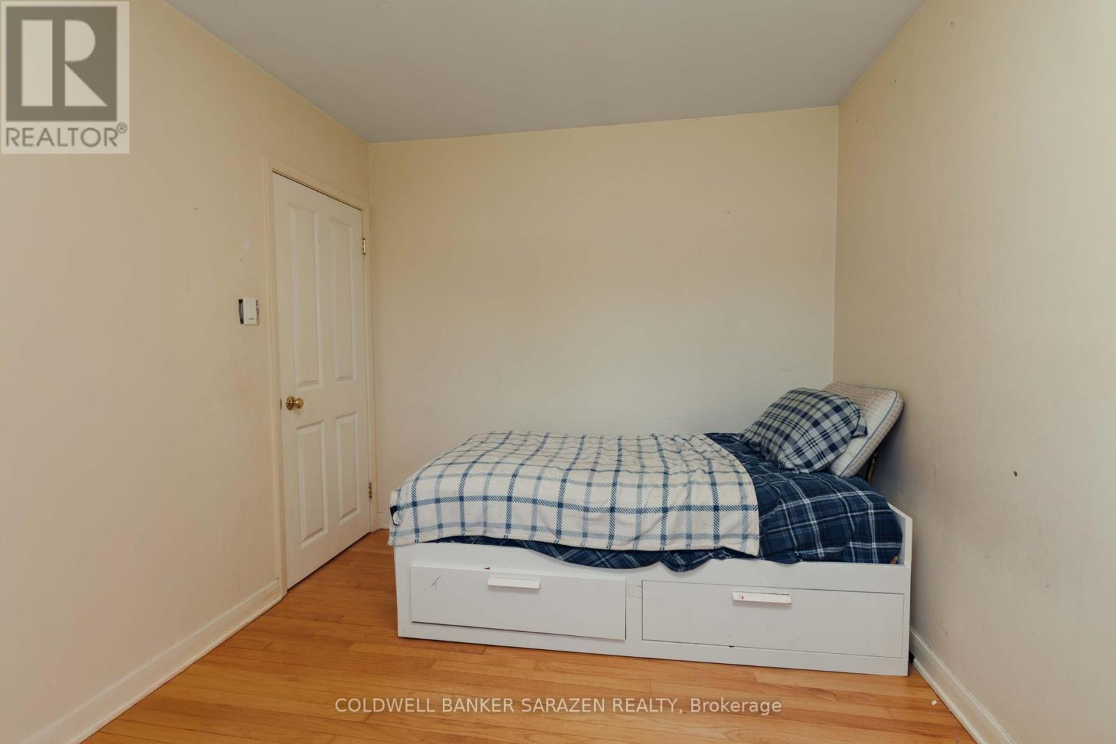 18 Stinson Avenue, Ottawa, Ontario  K2H 6N1 - Photo 9 - X12277105