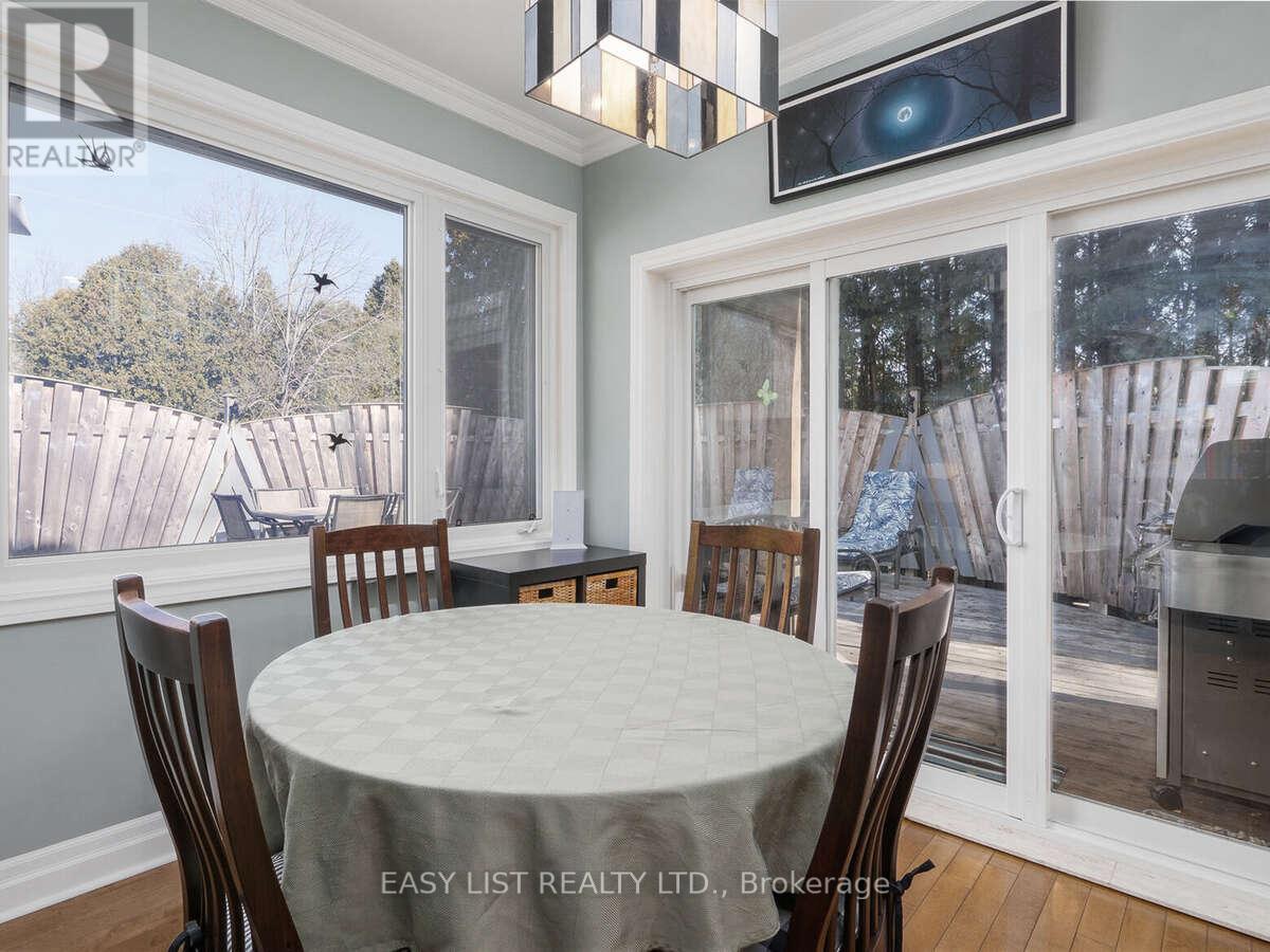 424 Huron Road, South Bruce Peninsula, Ontario  N0H 2T0 - Photo 3 - X12125931