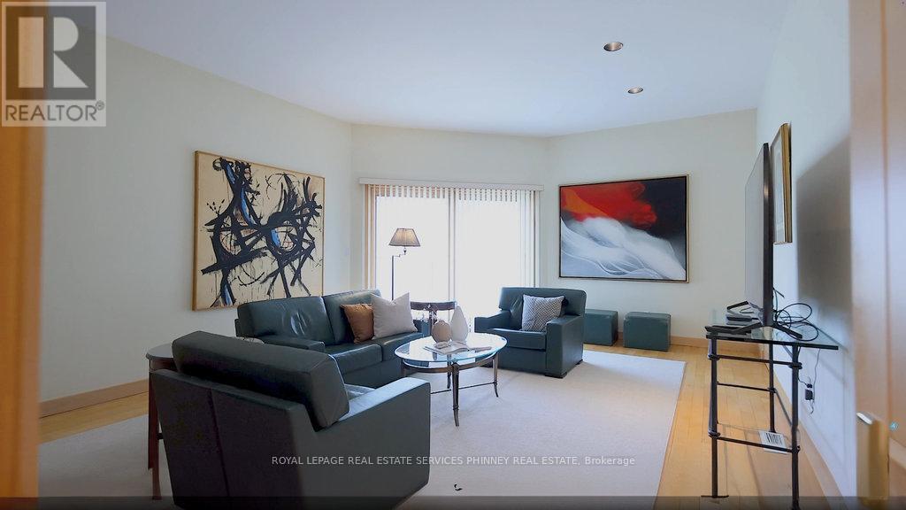 937 Whittier Crescent, Mississauga, Ontario  L5H 2X4 - Photo 20 - W12372879