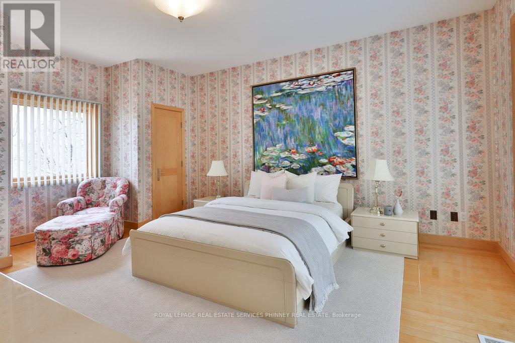 937 Whittier Crescent, Mississauga, Ontario  L5H 2X4 - Photo 28 - W12372879