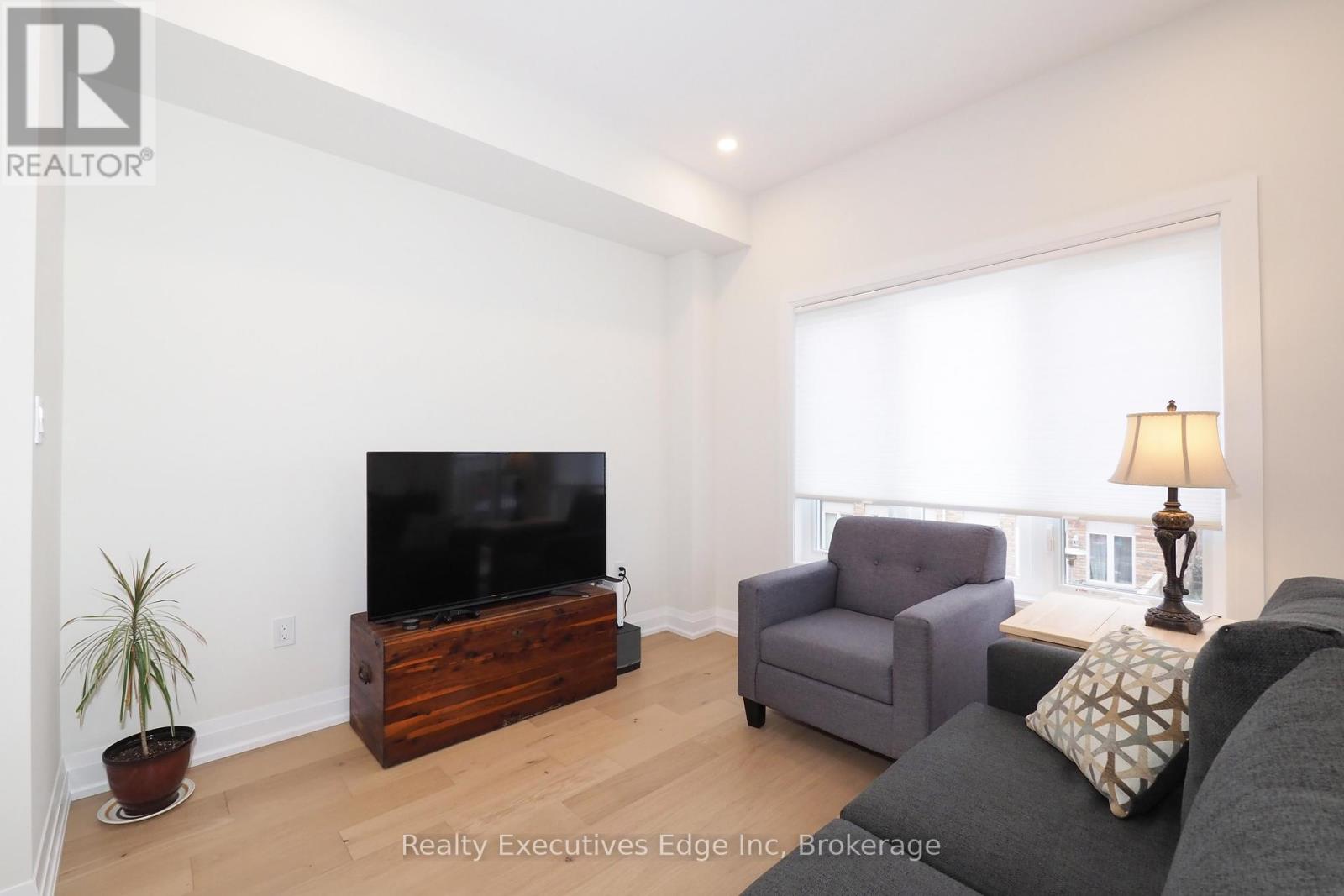 16 - 675 Victoria Road N, Guelph, Ontario  N1E 0G4 - Photo 8 - X12372715