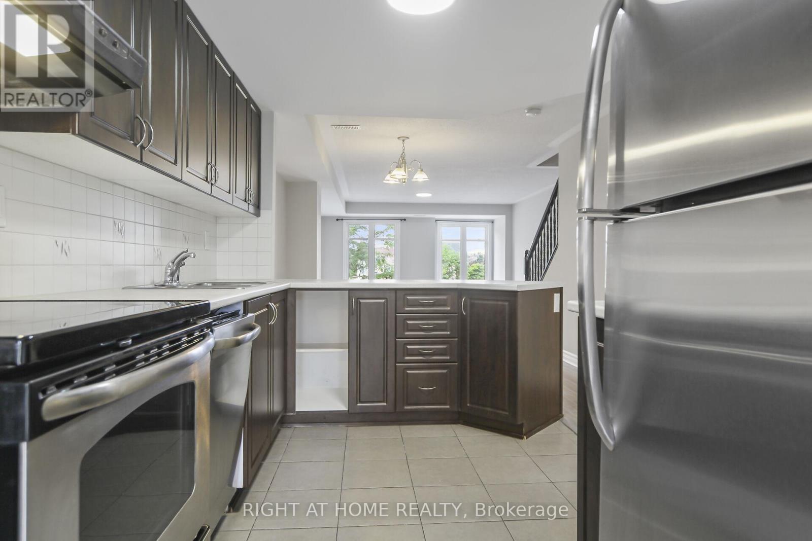 B - 1120 Klondike Road, Ottawa, Ontario  K2K 0H2 - Photo 12 - X12296150