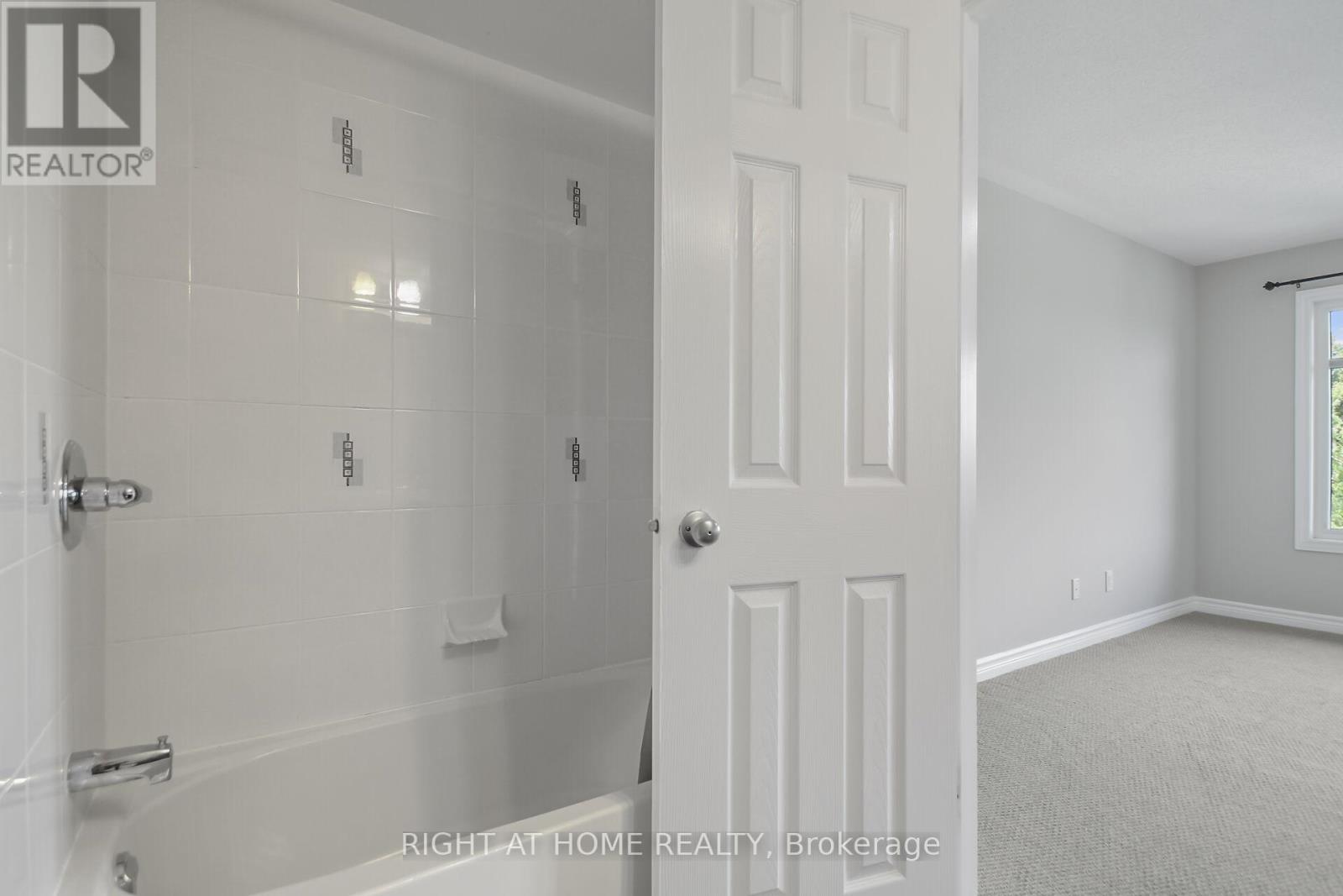 B - 1120 Klondike Road, Ottawa, Ontario  K2K 0H2 - Photo 33 - X12296150