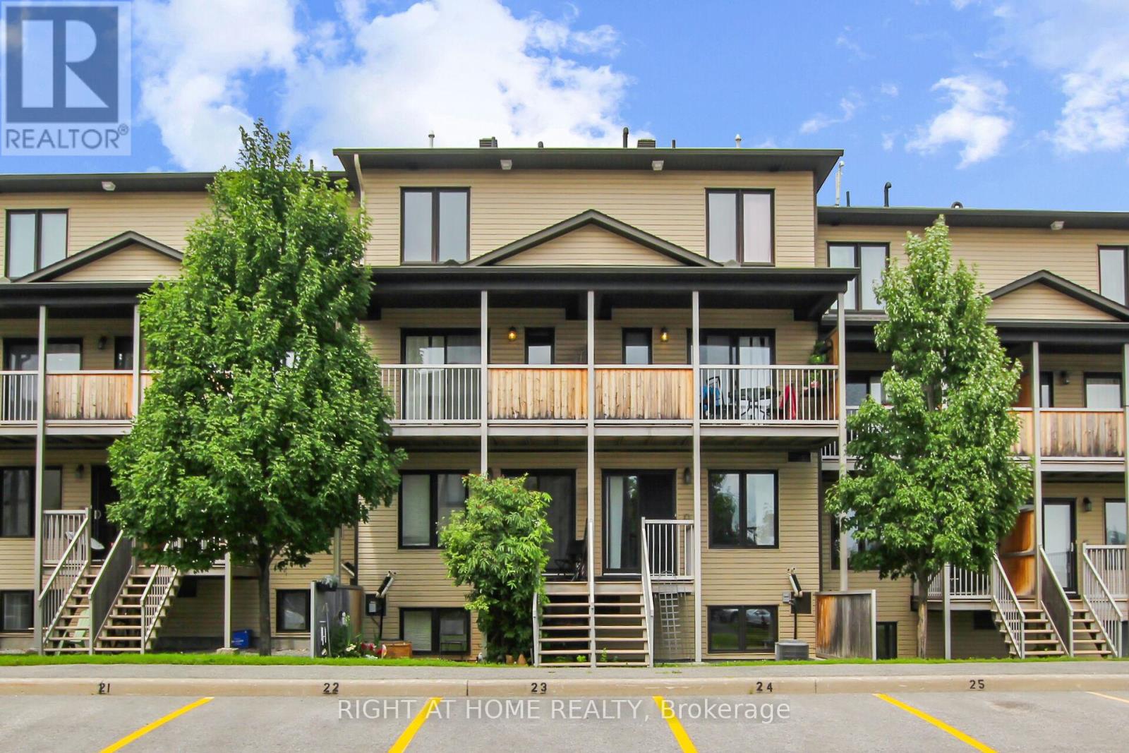 B - 1120 Klondike Road, Ottawa, Ontario  K2K 0H2 - Photo 43 - X12296150