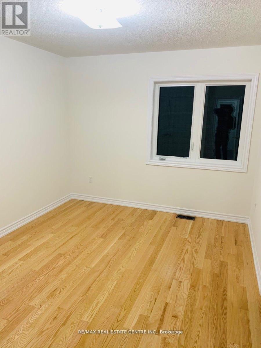 Upper - 21 Whitefish Street, Whitby, Ontario  L1P 0K5 - Photo 12 - E12372890