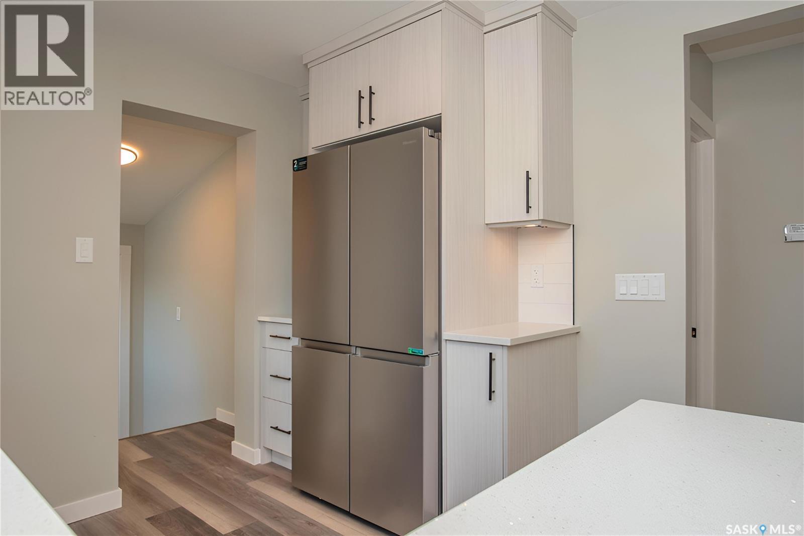 212 Angus Street, Regina, Saskatchewan  S4R 3K4 - Photo 5 - SK017091