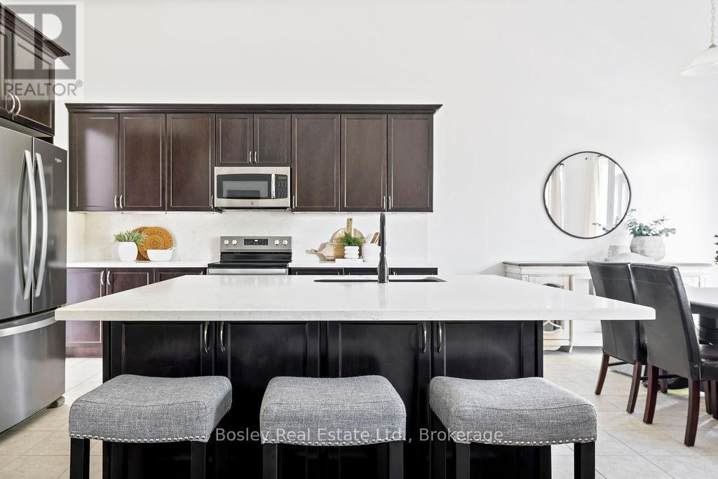 25 Mclean Avenue, Collingwood, Ontario L9Y 3V2 - Photo 14 - S12371410